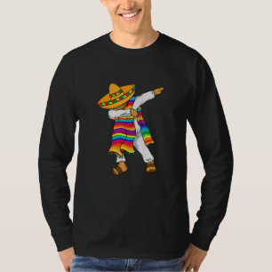 Cute Dabbing Mexican Poncho Cinco De Mayo Costume  T-Shirt