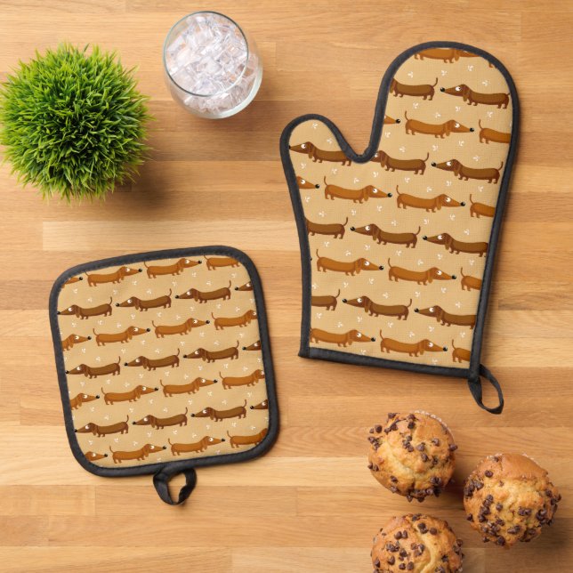 Cute Dachshund Dogs Oven Mitt & Pot Holder Set (Top Down)