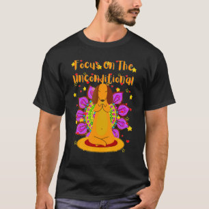 Cute Dachshund   Funny Wiener Dog Doxie Yoga Worko T-Shirt