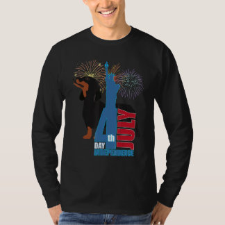 Cute Dachshund   Funny Wiener Dog Independence Day T-Shirt