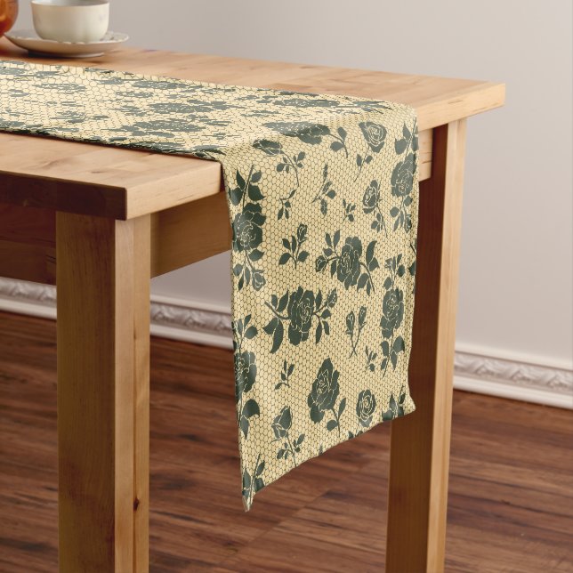 Cute Daisy floral Short Table Runner (In Situ)