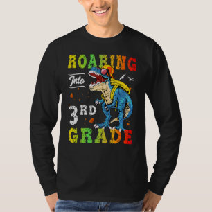 Cute Dinosaur Roaring Into 3rd Grade Teacher Back  T-Shirt