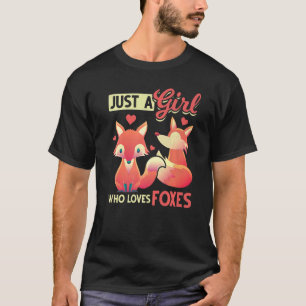 Cute Foxes Wildlife Forest Animal  Girls Women Fox T-Shirt