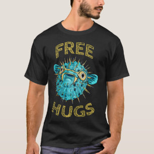 Cute Free hugs fish, funny porcupine fish on black T-Shirt