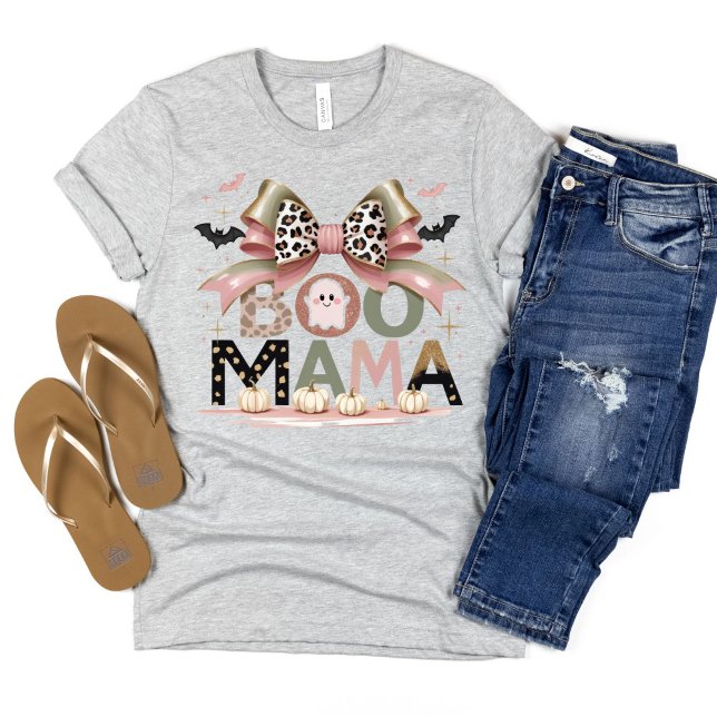 Cute Funny Boo Mama Halloween Coquette Bow T-Shirt (Boo Mama Halloween Mom T-shirt with Pink Green Leopard print Coquette Bow, cute ghost pumpkins)