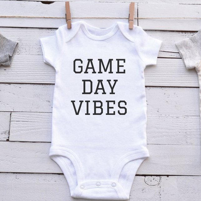 Cute Game Day Baby Bodysuit – Football Season Outf (Game Day Vibes Baby)