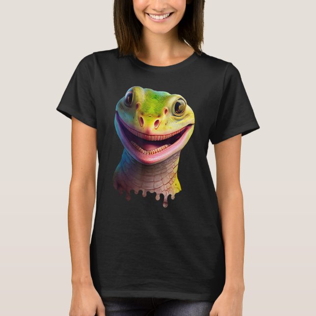 Cute Gecko   Wildlife Lizard T-Shirt (Front)