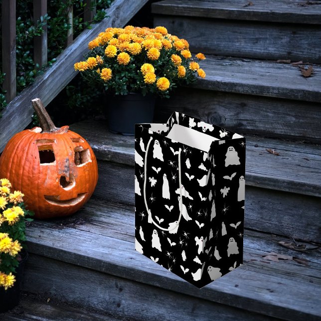 Cute Ghost, Bats & Spiders Halloween Pattern Medium Gift Bag (Cute Ghost, Bats & Spiders Halloween Pattern Medium Gift Bag)