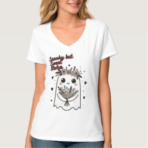 Cute Ghost Mom – Spooky Sweet Mother's Day Art T-Shirt
