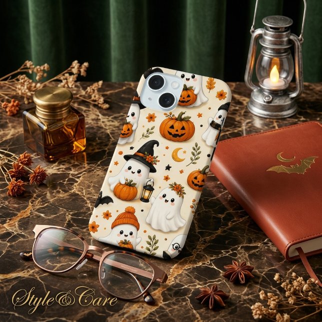 Cute Ghost & Pumpkin Halloween Pattern iPhone 15 Case (Cute Ghost & Pumpkin Halloween Pattern iPhone 15 Case)