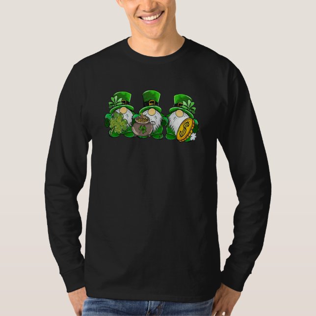 Cute Gnomes Holding Shamrock Leopard Plaid St Patr T-Shirt (Front)