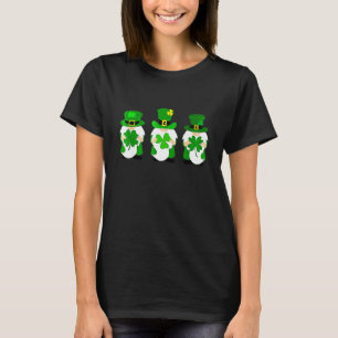 Cute Gnomes Holding Shamrock Leopard Plaid St Patr T-Shirt