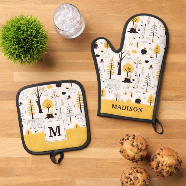 Cute Golden Woods Scene Pattern Oven Mitt & Pot Holder Set (Top Down)