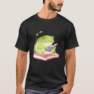 Cute Green Frog Reading Book Amine Read Lover Men  T-Shirt
