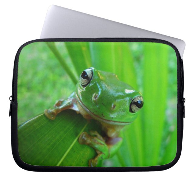 Cute Green Tree Frog on Leaf in Tree Laptop Sleeve (Front)