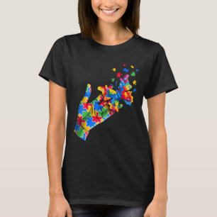 Cute Hand And Butterfly Puzzle Pieces Autism Aware T-Shirt
