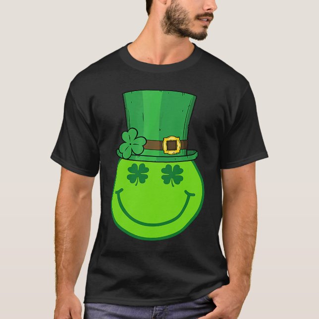 Cute Happy Face Leprechaun  St Patricks Day Irish  T-Shirt (Front)
