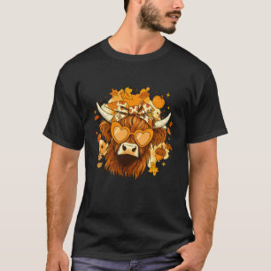 Cute Highland Cow Fall Glasses Pumpkin Autumn Vibe T-Shirt