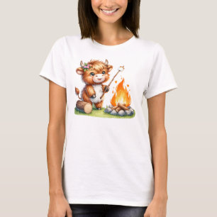 Cute Highland Cow Roasting Marshmallow Camping T-Shirt