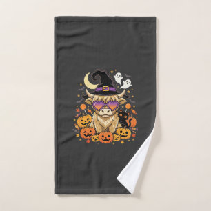 Cute Highland Cow Witch Halloween Pumpkin Party Hand Towel