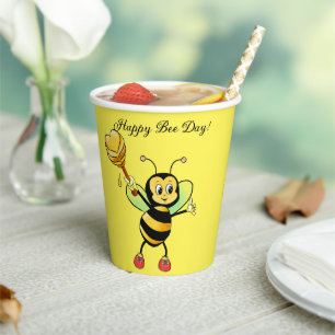 Cute Honey Bee with Heart on Yellow Birthday Paper Cups