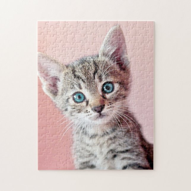 Cute kitten with blue eyes. jigsaw puzzle (Vertical)