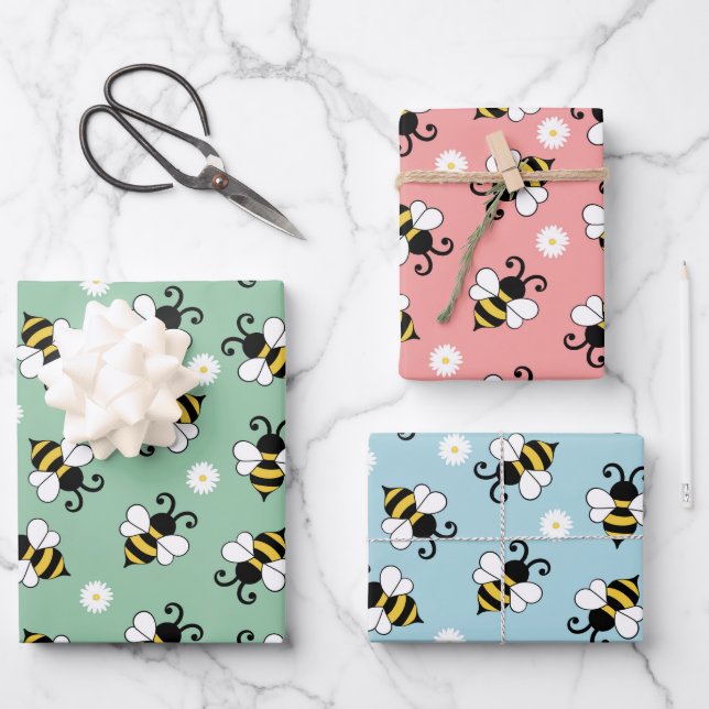 Cute little bees and daisy flowers pattern  wrapping paper sheet (Front)