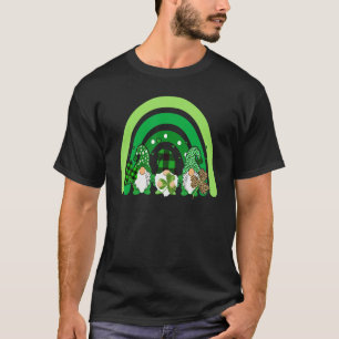 Cute Lucky Rainbow Gnome Happy St Patricks Day Fam T-Shirt