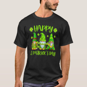 Cute Lucky Rainbow Gnome Happy St Patricks Day Fam T-Shirt
