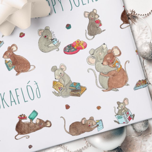Cute Mice Reading Books Jolabokaflod Wrapping Paper Sheet (Jolabokaflod Wrapping Paper)