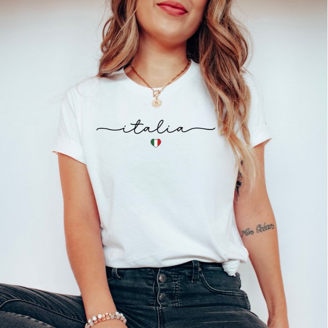 Cute Minimalist Italia – Italian Flag T-Shirt (Creator Uploaded)