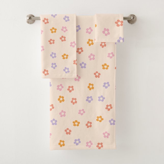 Cute Modern Coloured Daisy Pattern Bath Towel Set (Insitu)