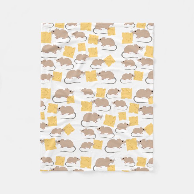 Cute Mouse Rodent Eating Cheese Pattern Fleece Blanket (Front)