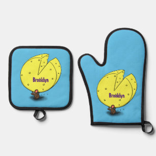 Cute mouse with cheese cartoon illustration oven mitt & pot holder set