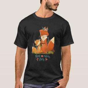 Cute mum fox with her kid, Happy Mother's Day T-Shirt