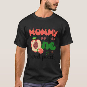 Cute Mummy Of One Sweet Peach 1St Birthday Party M T-Shirt