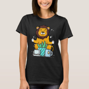 Cute Namaste Lion Do Yoga Gardening  Coffee T-Shirt
