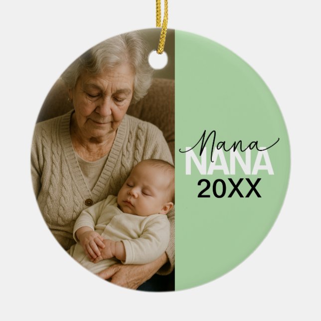 Cute Nana Design for Grandma | Gift for Grandma Ceramic Tree Decoration (Front)