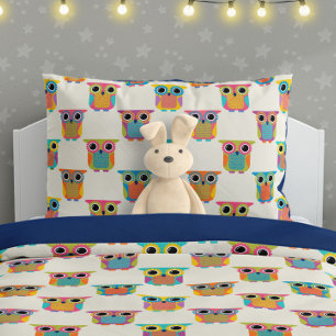 Cute Owl Pattern on Cream Pillowcase