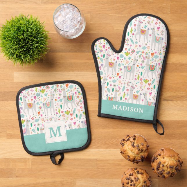 Cute Pastel Llama Pattern Oven Mitt & Pot Holder Set (Top Down)