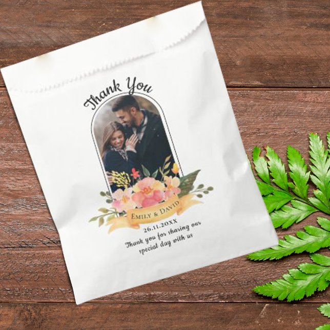 Cute Peach Floral Arch Photo Floral Wedding Party Favour Bags (Cute Peach Floral Arch Photo Floral Wedding Party Favor Bag)