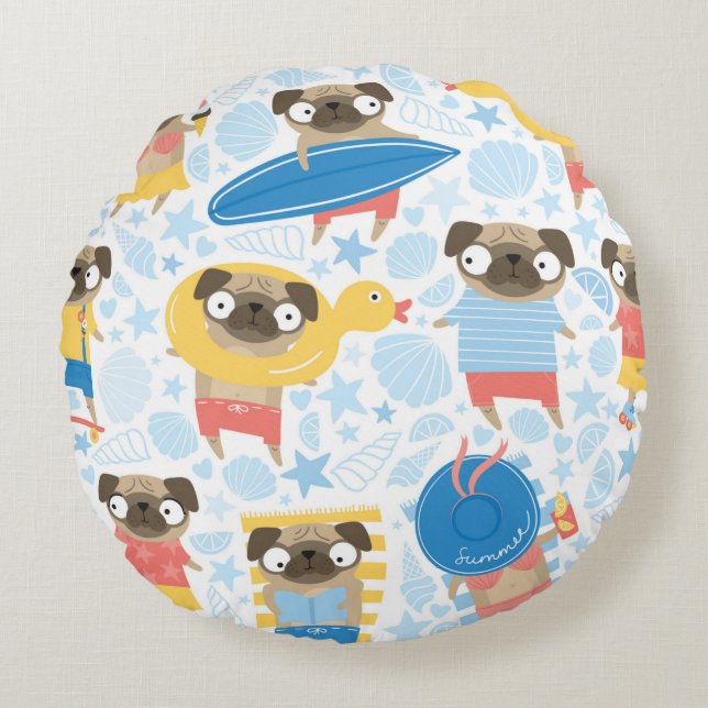 Cute pugs on vacation. pattern with cartoon pug on round cushion (Front)