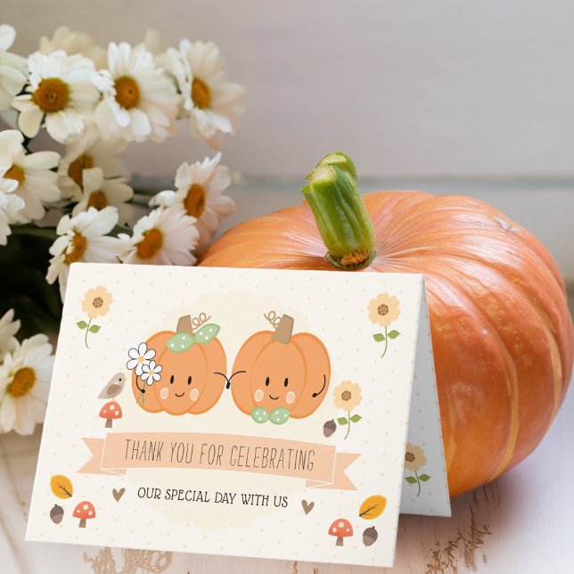  Cute Pumpkin Bride and Groom Wedding Thank You Card (Pumpkin thank you cards surely to delight guests who participated in your thanksgiving themed event.)