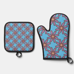 Cute Purple Daisies On Blue Oven Mitt & Pot Holder Set