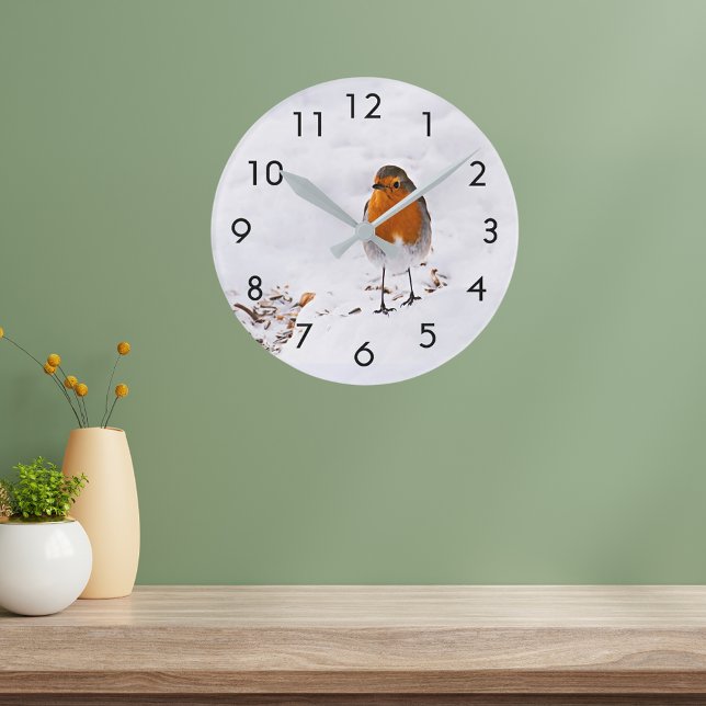 Cute Robin bird in snow Round Clock (Creator Uploaded)