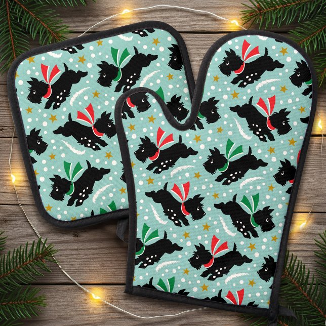 Cute Scottie Dog Snow Fun Pet Pattern Mint Green Oven Mitt & Pot Holder Set (Creator Uploaded)