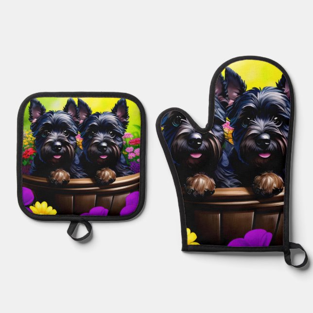 Cute Scottie Terrier Oven Mitt & Pot Holder Set (Front)
