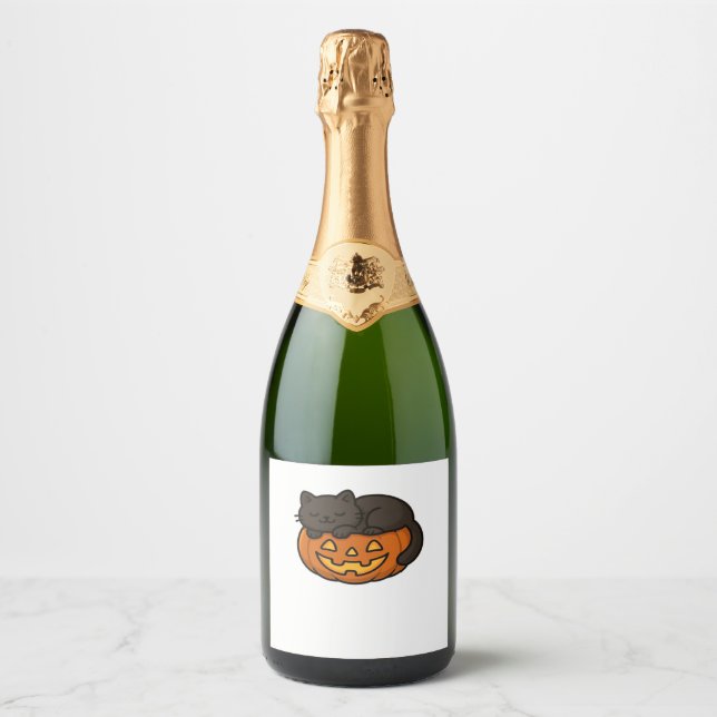 Cute Sleepy Black Cat on a Pumpkin Halloween Essen Sparkling Wine Label (Front)