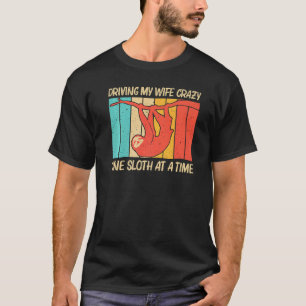 Cute Sloth For Men Dad Giant Sloth Sloths Vintage T-Shirt