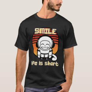 Cute Space & Cat Astronaut Vintage Nerdy Gamer T-Shirt